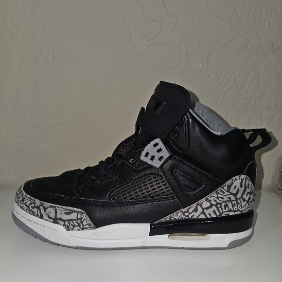 Jordan Spizike size 4.5 - Picture 6 of 15